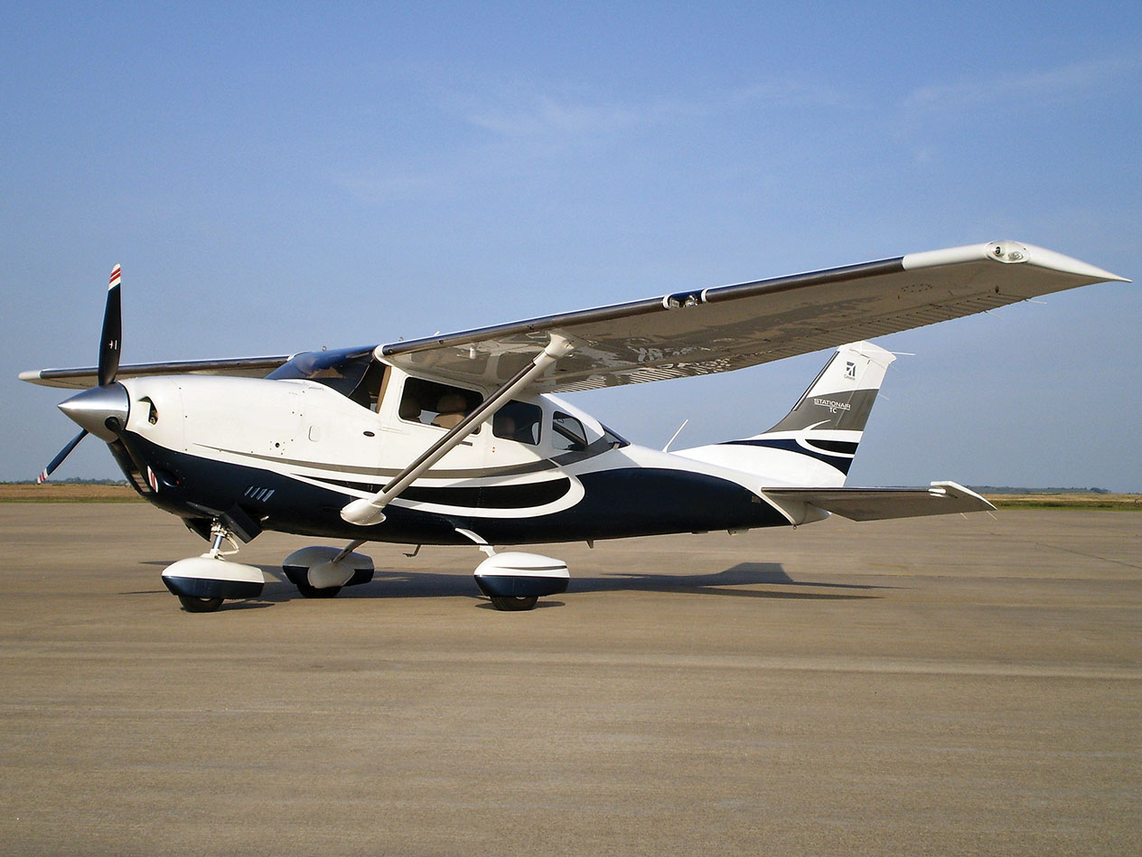 Самолёт Cessna T206H Stationair от Jet Transfer
